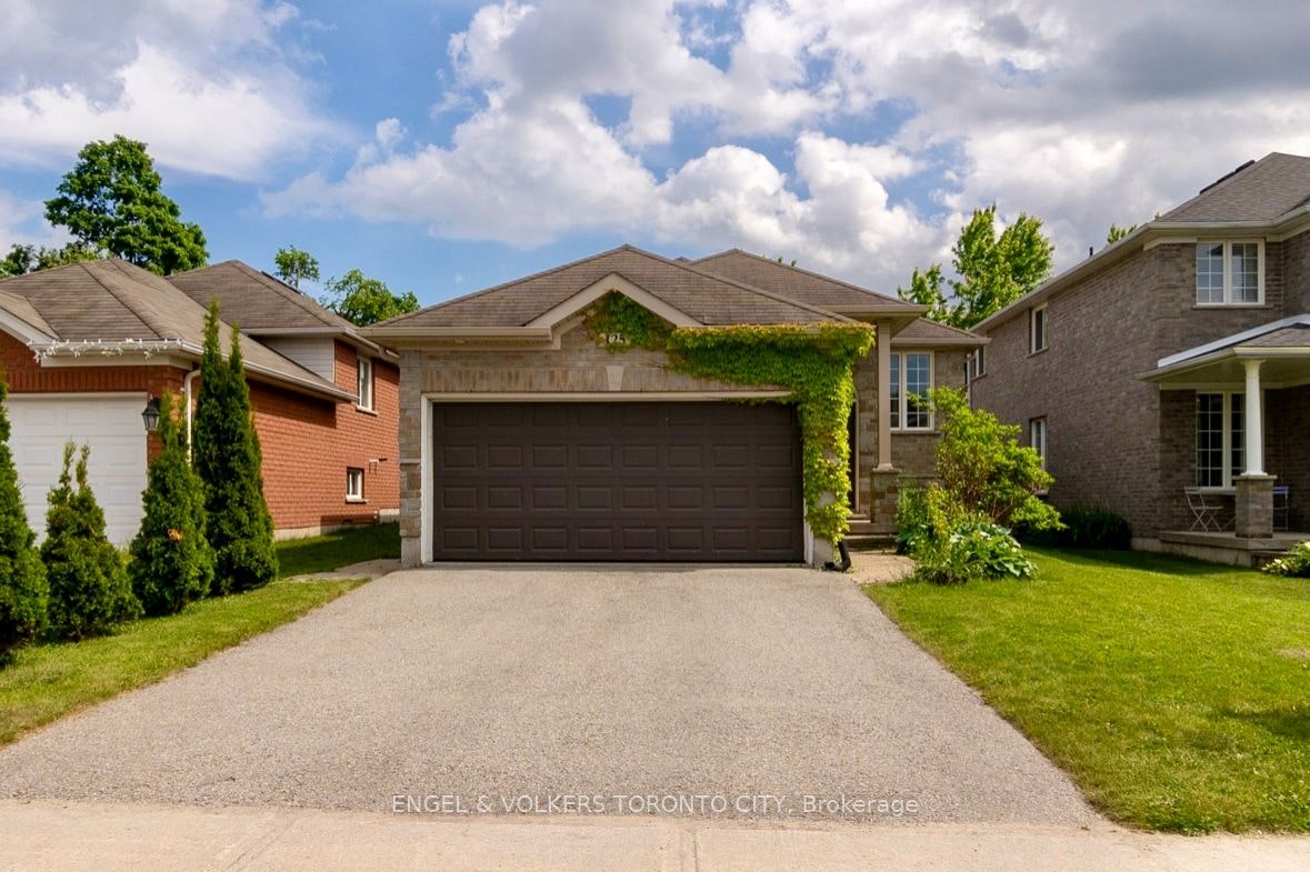 Lower-125 Sovereign's Gate, Barrie, ON, L4N 0Y9