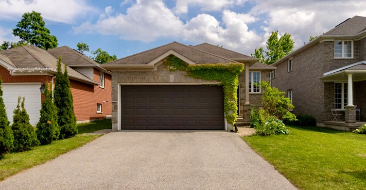 Lower-125 Sovereign's Gate, Barrie, ON, L4N 0Y9