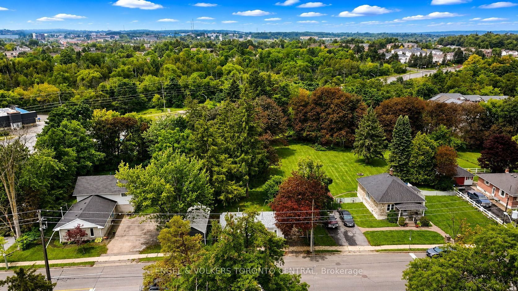 204 Cox Mill Road, Barrie, ON, L4N 4G5