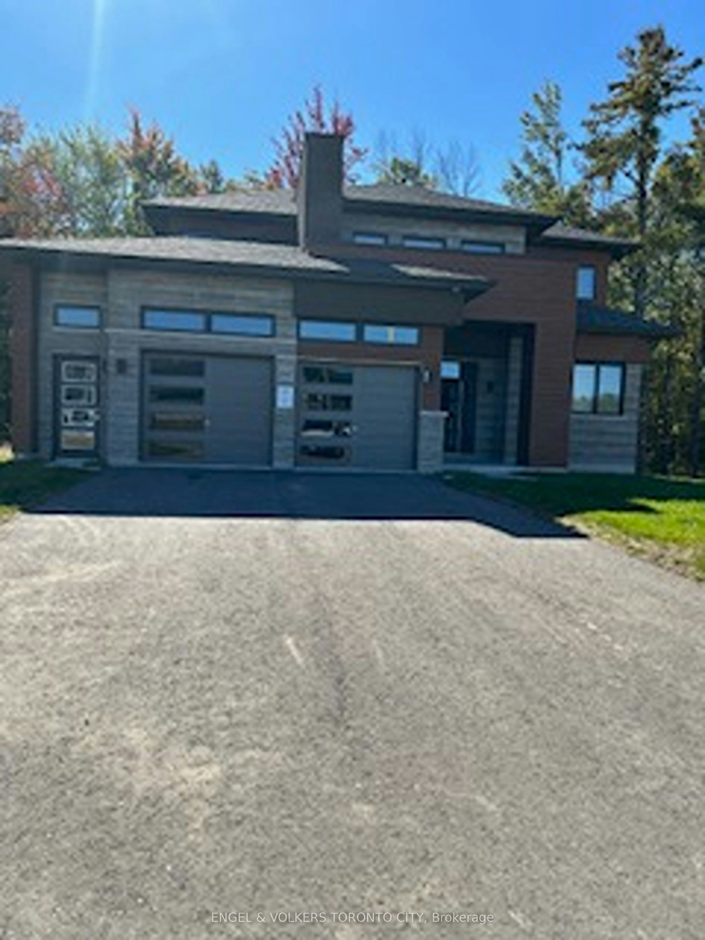 3062 Morningcoast Place, Severn, ON, L3V 8R2