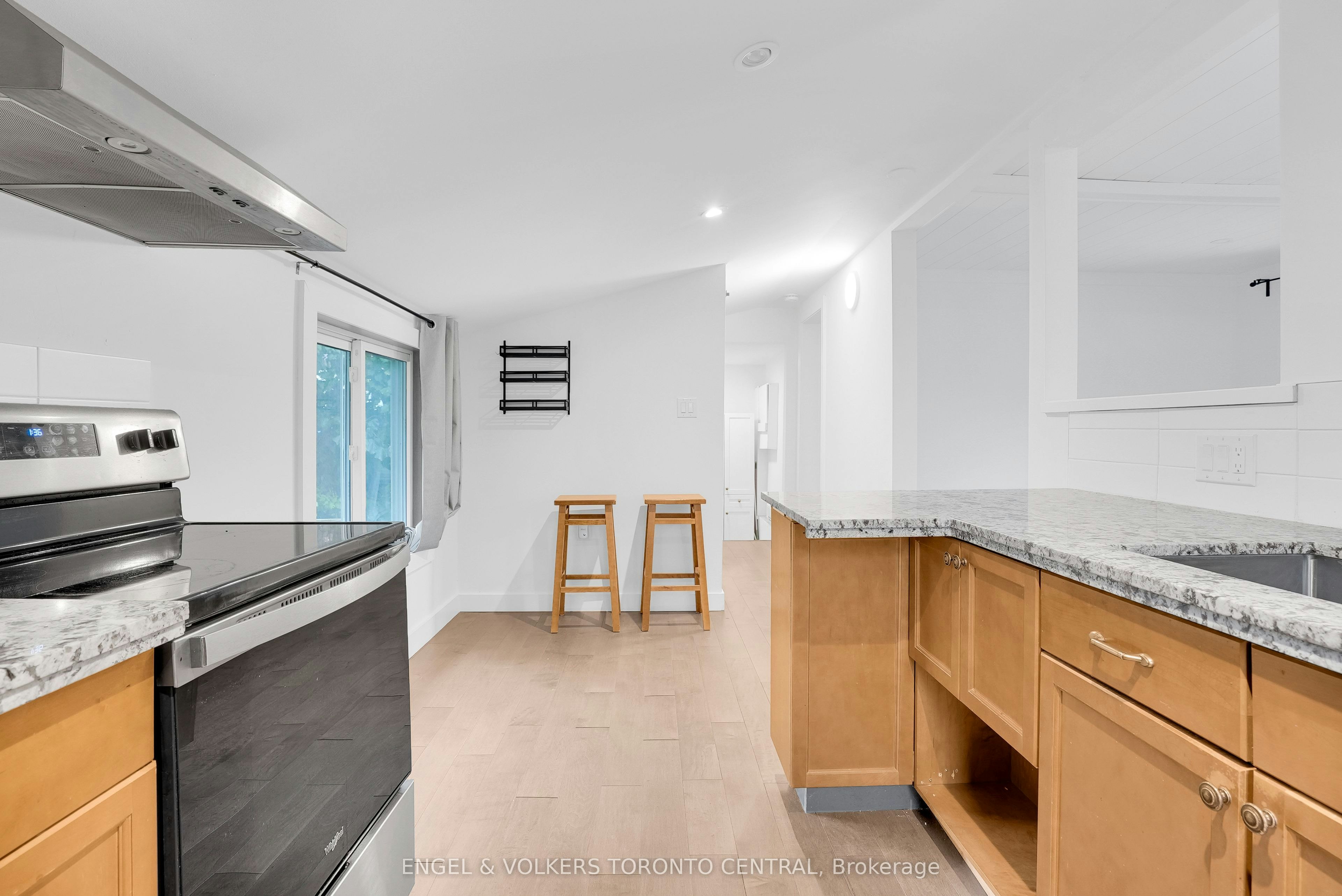 204 Cox Mill Road, Barrie, ON, L4N 4G5 - 20