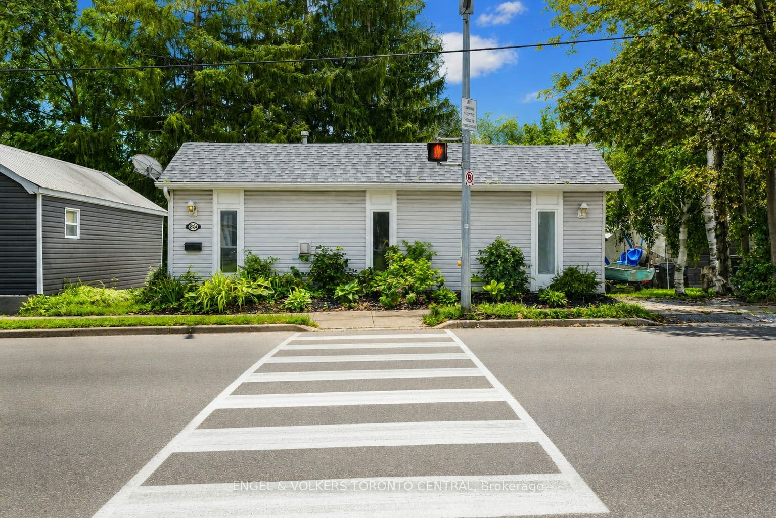 204 Cox Mill Road, Barrie, ON, L4N 4G5 - 8
