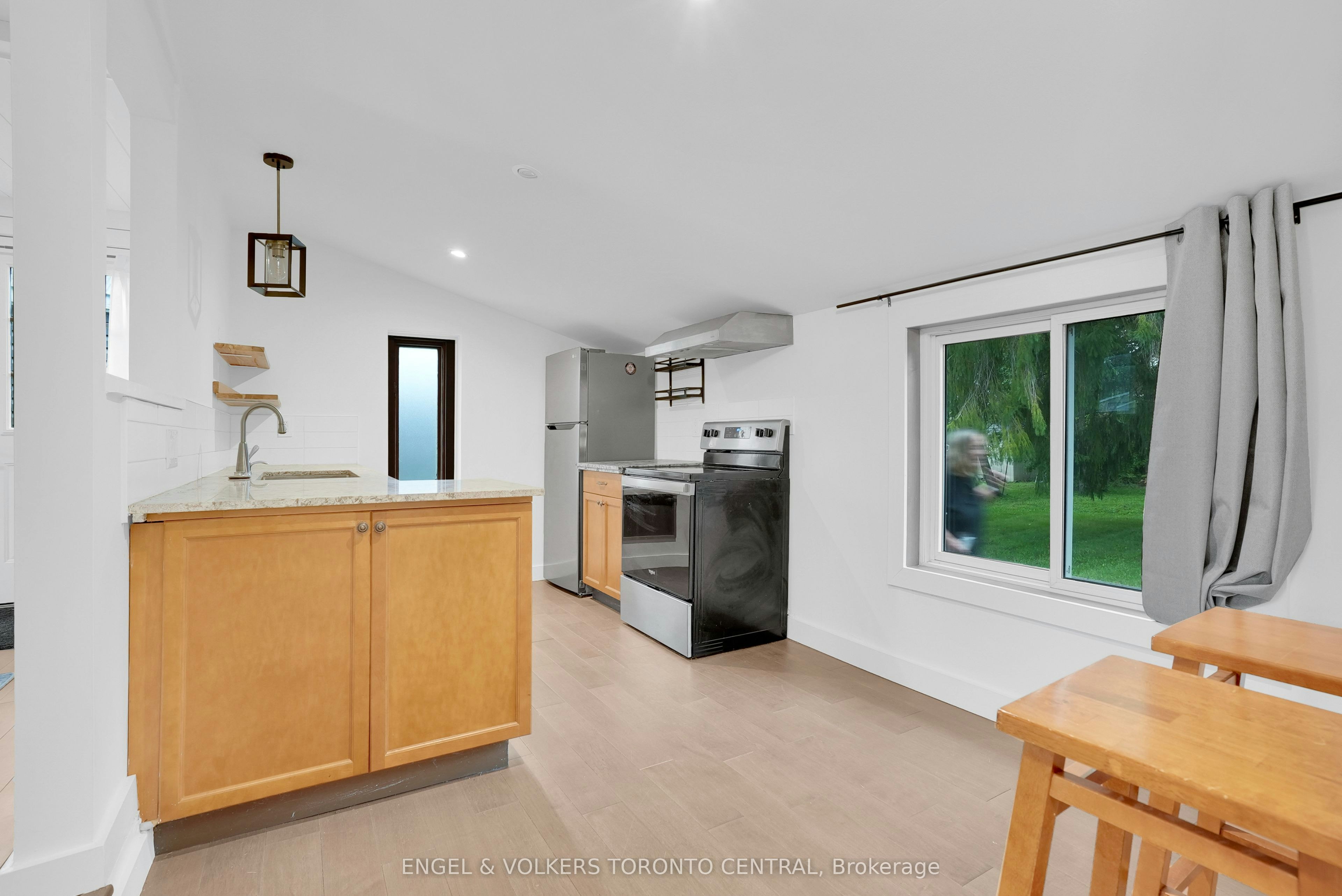 204 Cox Mill Road, Barrie, ON, L4N 4G5 - 23