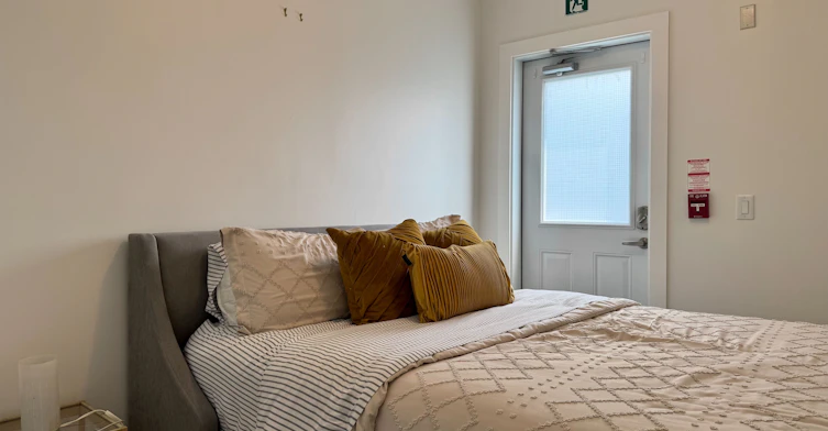 4-1555 Bloor Street W, Toronto, ON, M6P 1A5 - 11