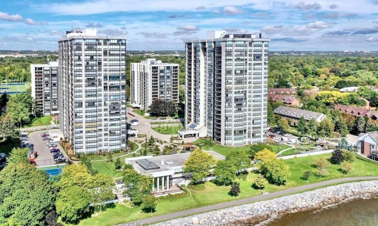 205-2180 Marine Drive