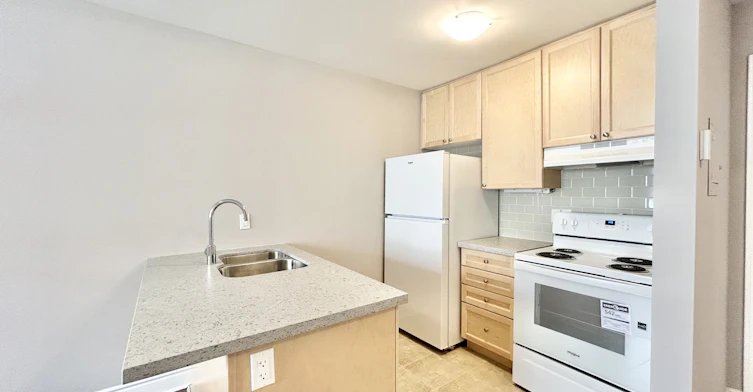 106-9 Thirty Third Street, Toronto, ON, M8W 3G7