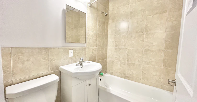 204-11 Thirty Third Street, Toronto, ON, M8W 3G7 - 6