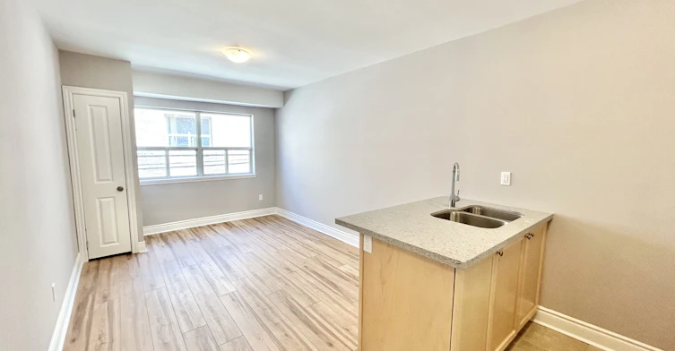 204-11 Thirty Third Street, Toronto, ON, M8W 3G7 - 2