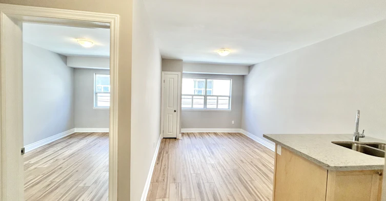 204-11 Thirty Third Street, Toronto, ON, M8W 3G7 - 4