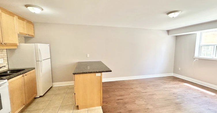 14-100 Twenty Fifth Street, Toronto, ON, M8V 3P9 - 3