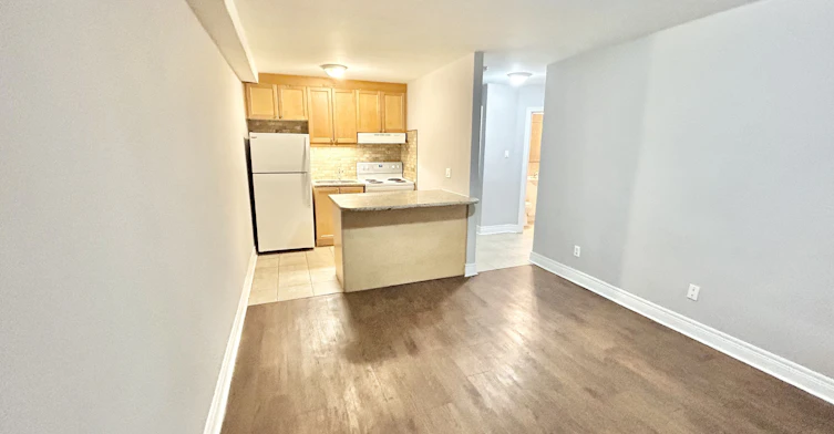 31-90 Twenty Fifth Street, Toronto, ON, M8V 3P9 - 3