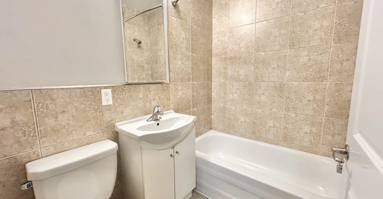 31-90 Twenty Fifth Street, Toronto, ON, M8V 3P9 - 6
