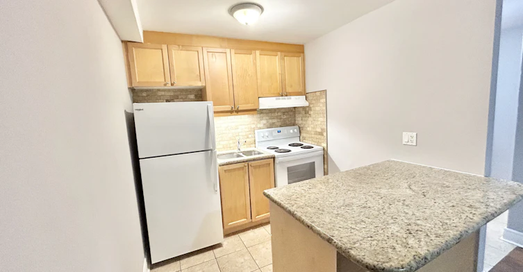 31-90 Twenty Fifth Street, Toronto, ON, M8V 3P9