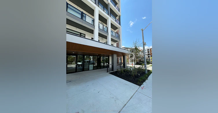 305-135 Canon Jackson Drive, Toronto, ON, M6M 0C4 - 2