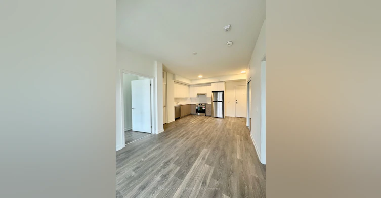 305-135 Canon Jackson Drive, Toronto, ON, M6M 0C4 - 4