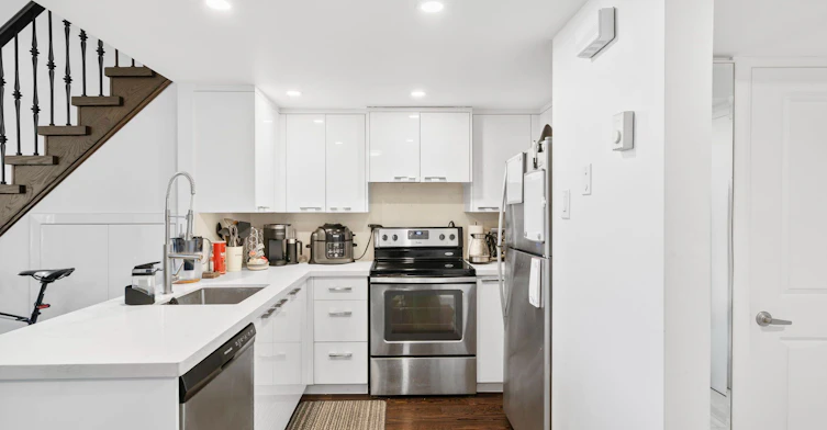 100 Bronte 416 Road, Oakville, ON, L6L 6L5 - 5