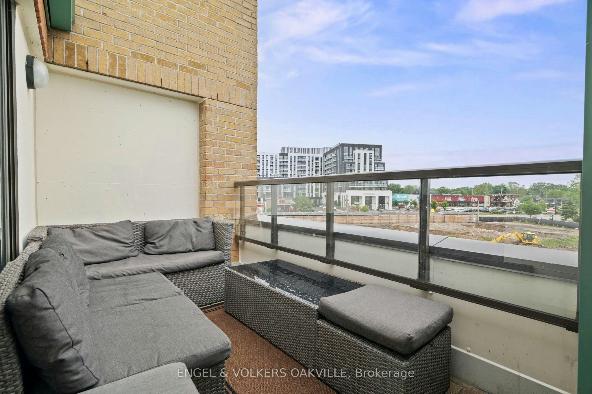 100 Bronte 416 Road, Oakville, ON, L6L 6L5 - 23