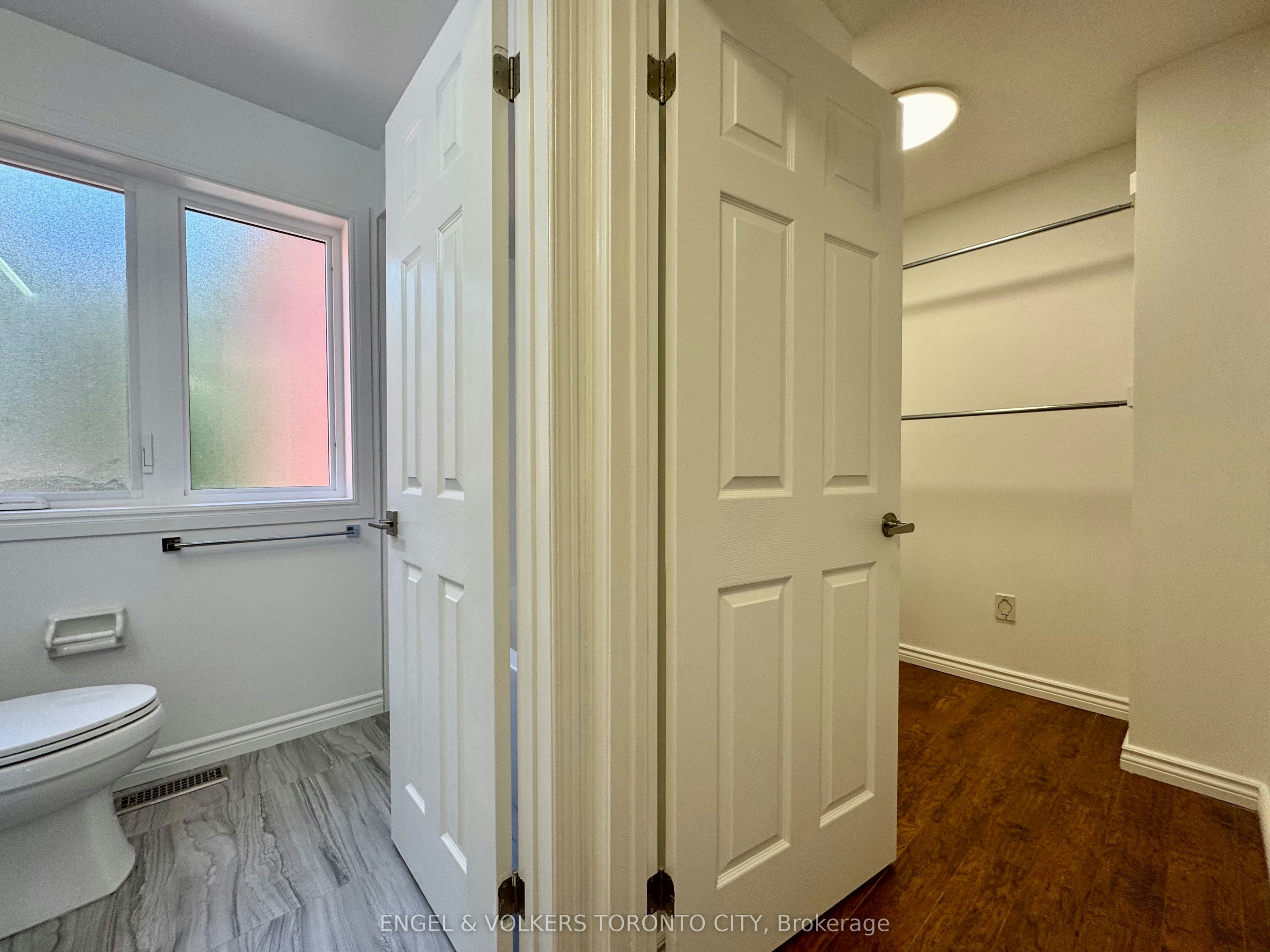 2052 Oak Bliss Crescent, Oakville, ON, L6M 3K4 - 10