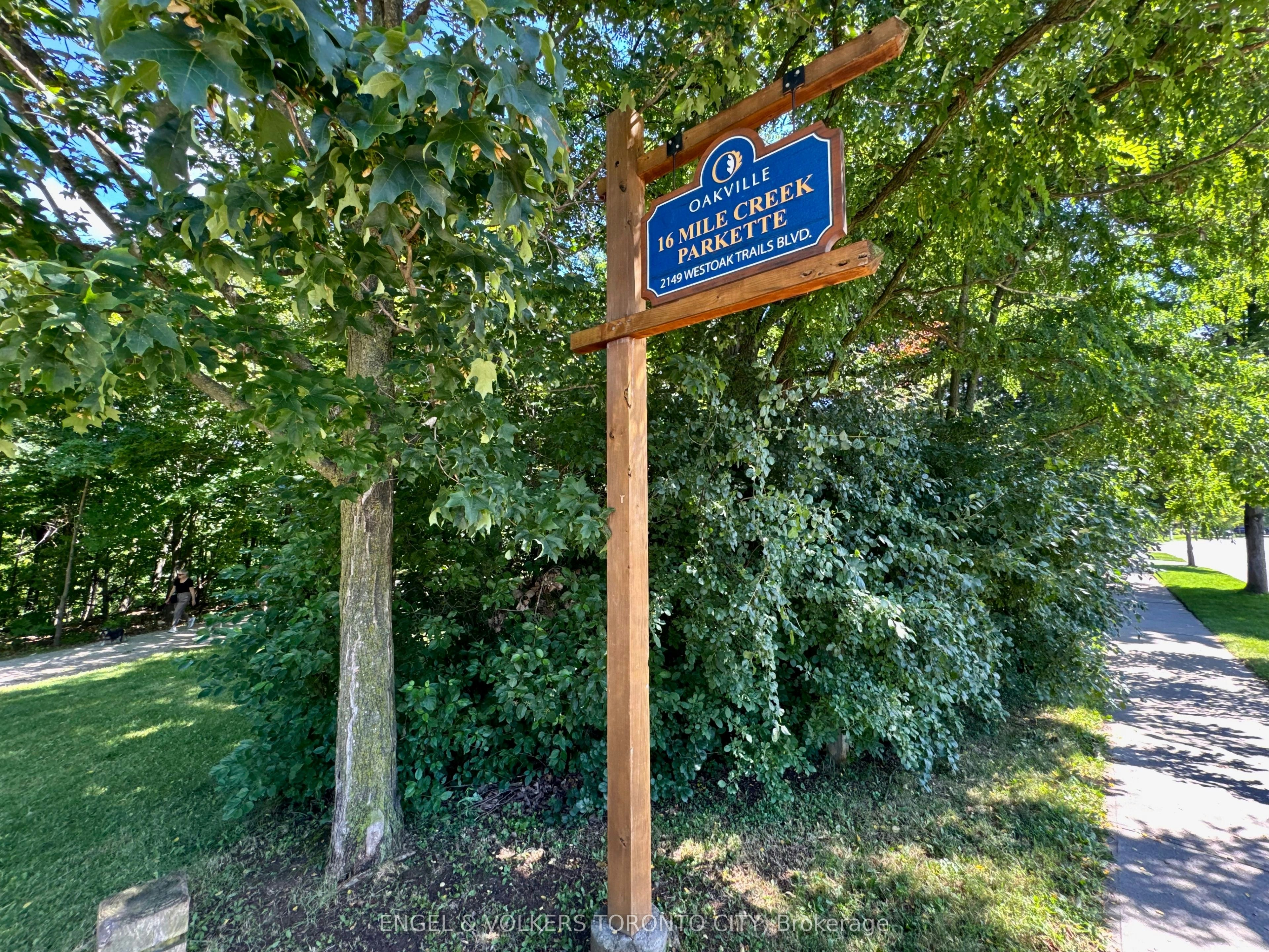 2052 Oak Bliss Crescent, Oakville, ON, L6M 3K4 - 30