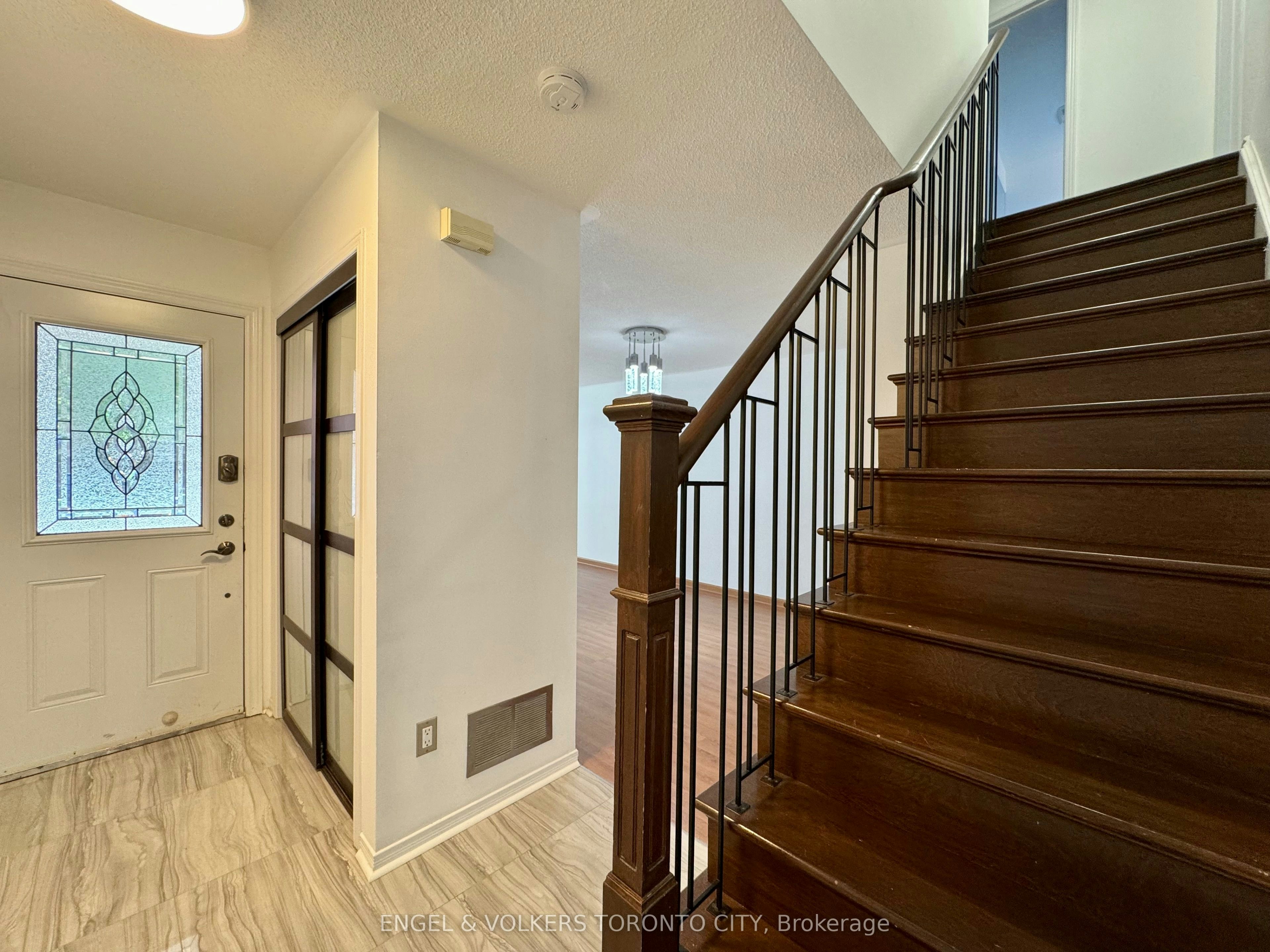 2052 Oak Bliss Crescent, Oakville, ON, L6M 3K4 - 8