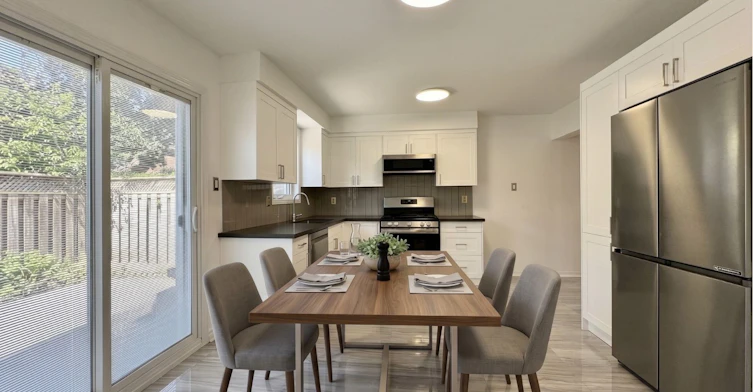2052 Oak Bliss Crescent, Oakville, ON, L6M 3K4 - 6
