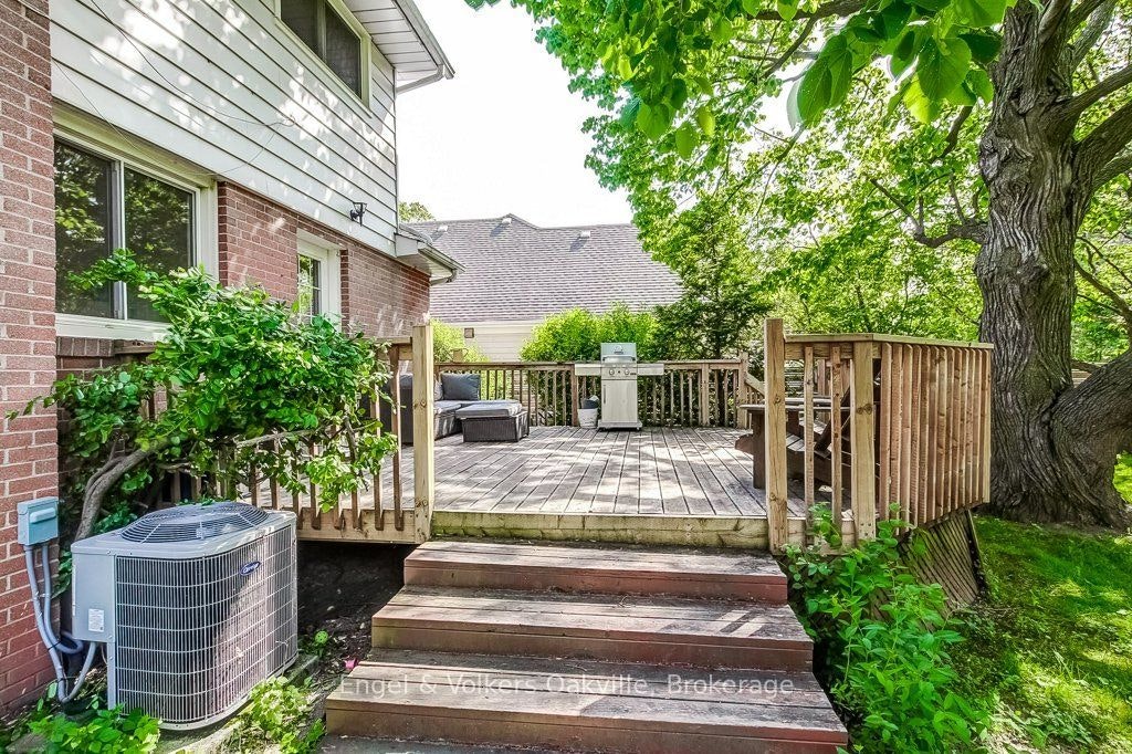 75 Ridge Drive, Oakville, ON, L6H 1B7 - 45