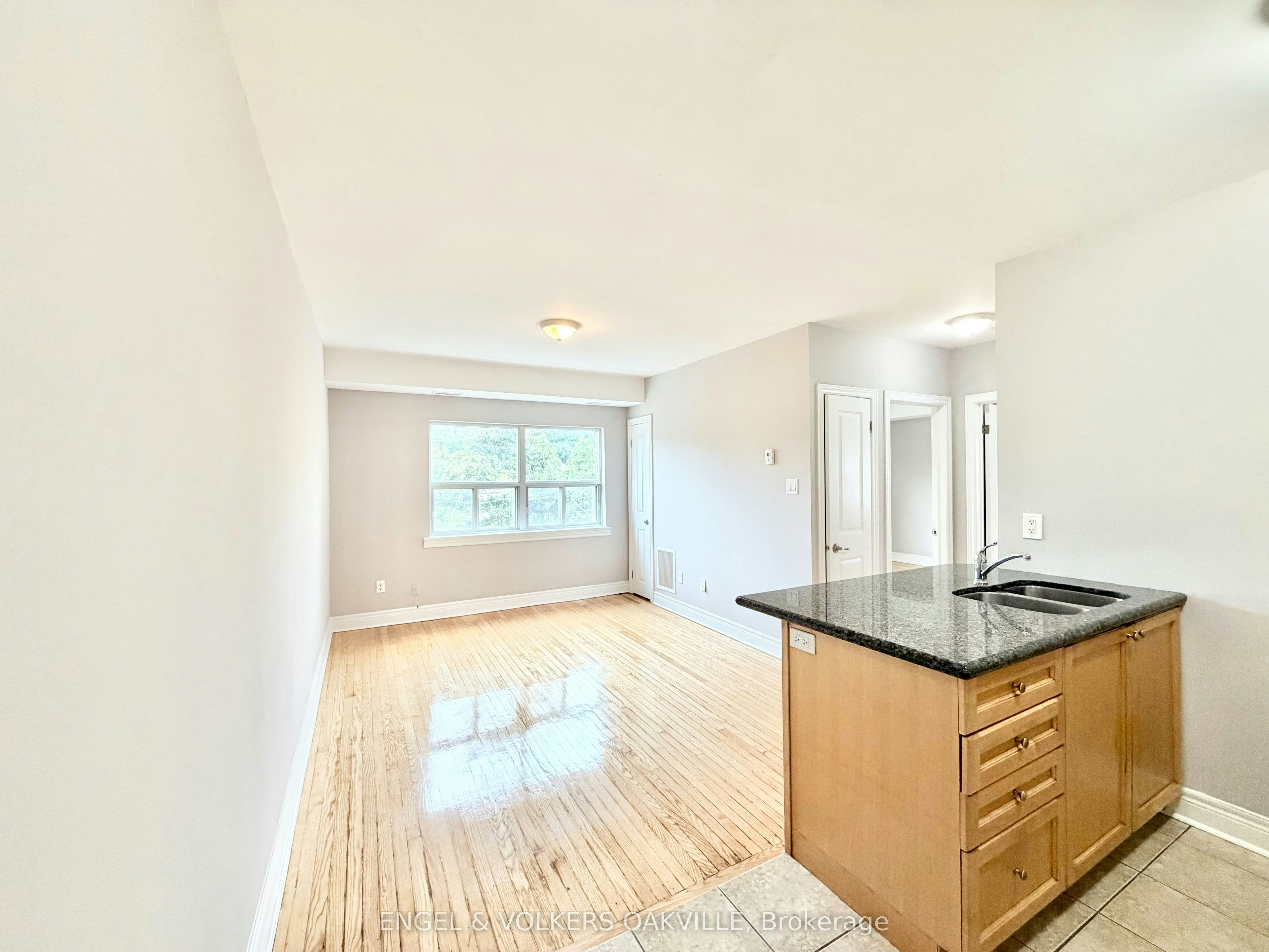 302-15 Thirty Third Street, Toronto, ON, M8W 3G7 - 2