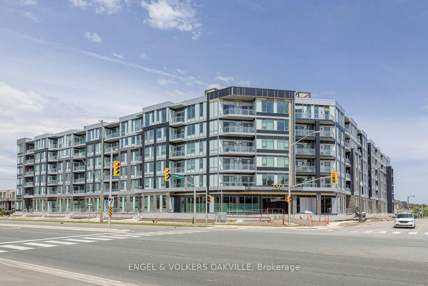 135-2501 Saw Whet Boulevard, Oakville, ON, L6M 5N2