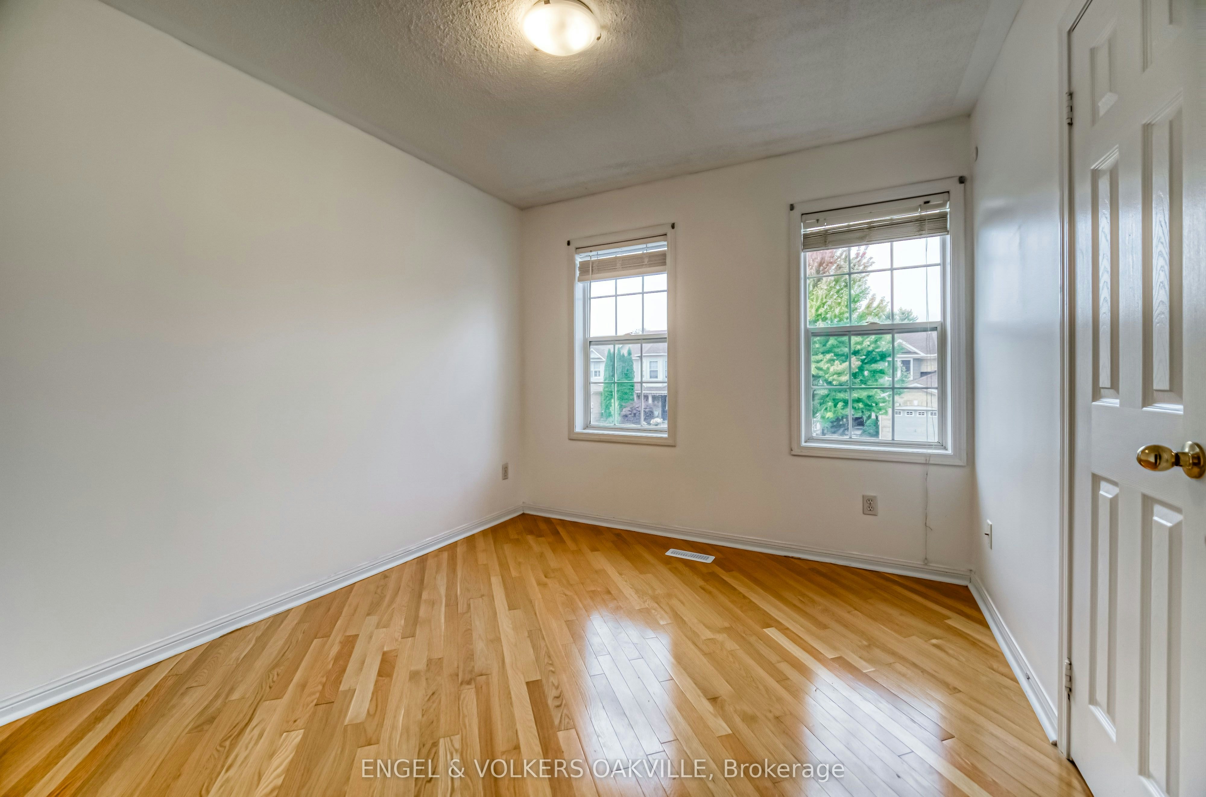 1121 Barclay Circle, Milton, ON, L9T 5W4 - 11