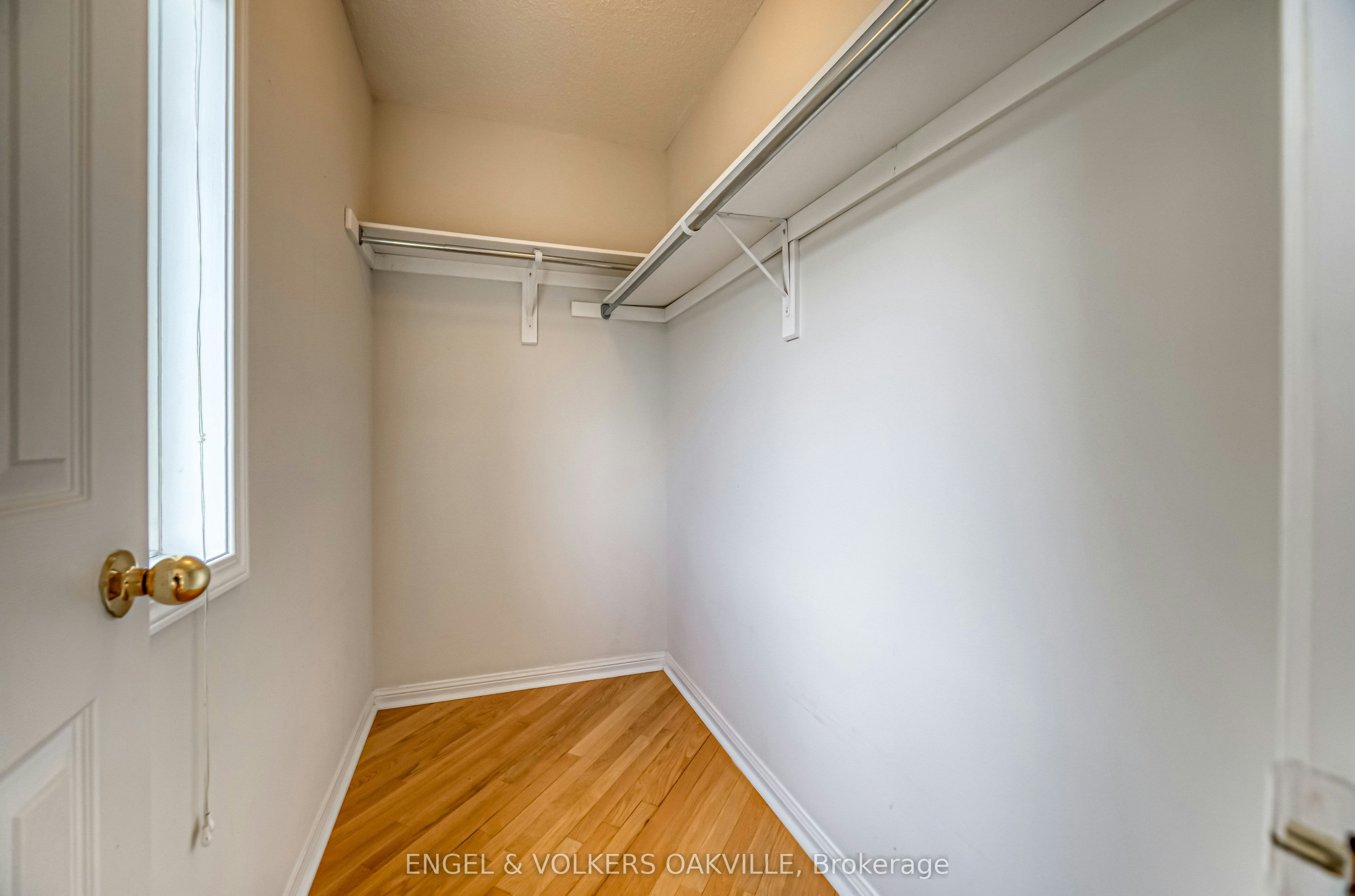1121 Barclay Circle, Milton, ON, L9T 5W4 - 9