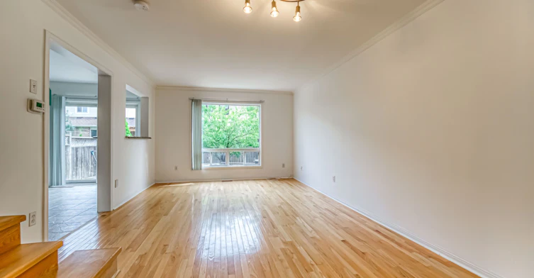 1121 Barclay Circle, Milton, ON, L9T 5W4 - 2