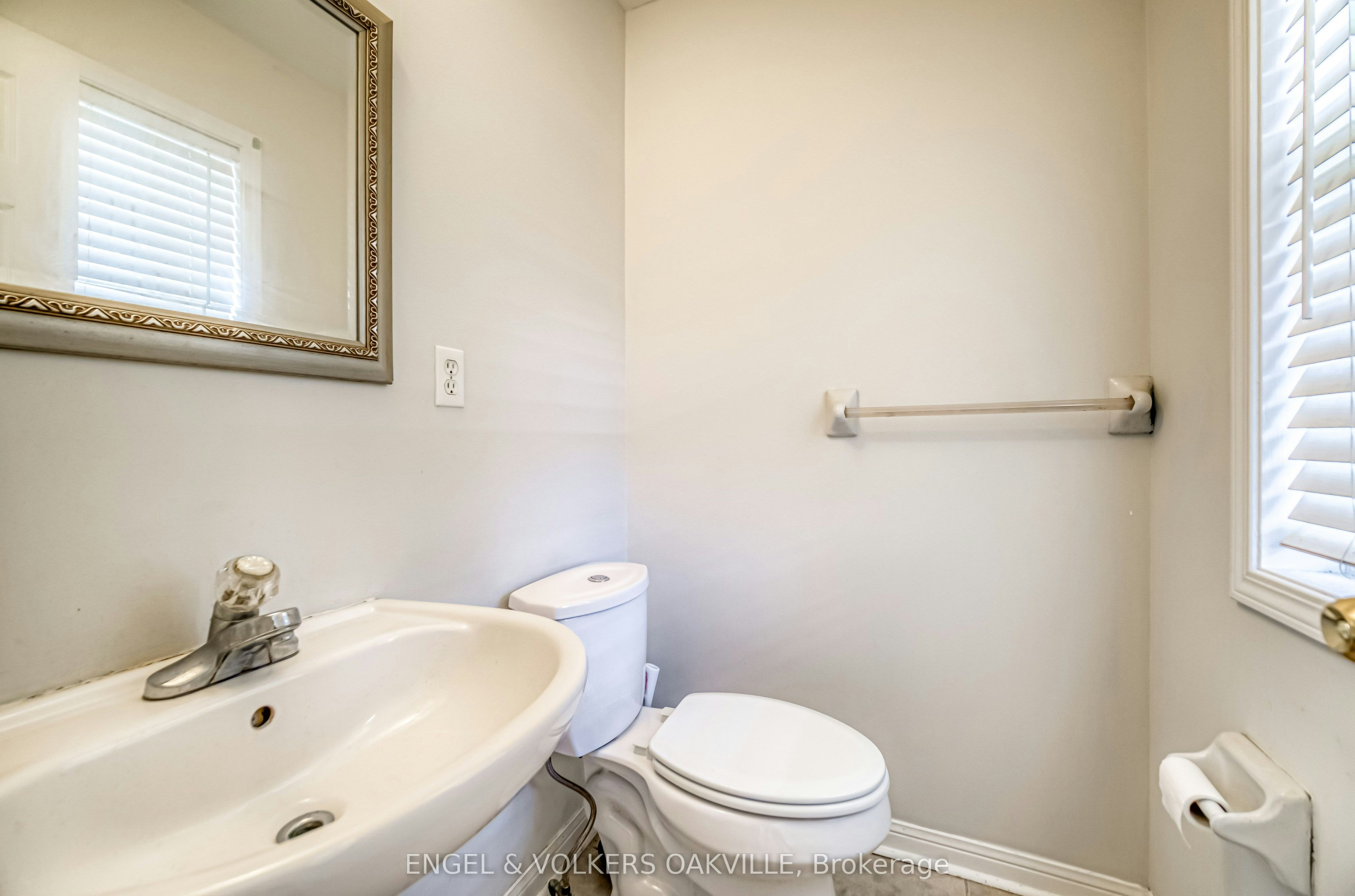 1121 Barclay Circle, Milton, ON, L9T 5W4 - 7