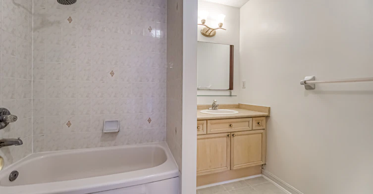 1121 Barclay Circle, Milton, ON, L9T 5W4 - 12