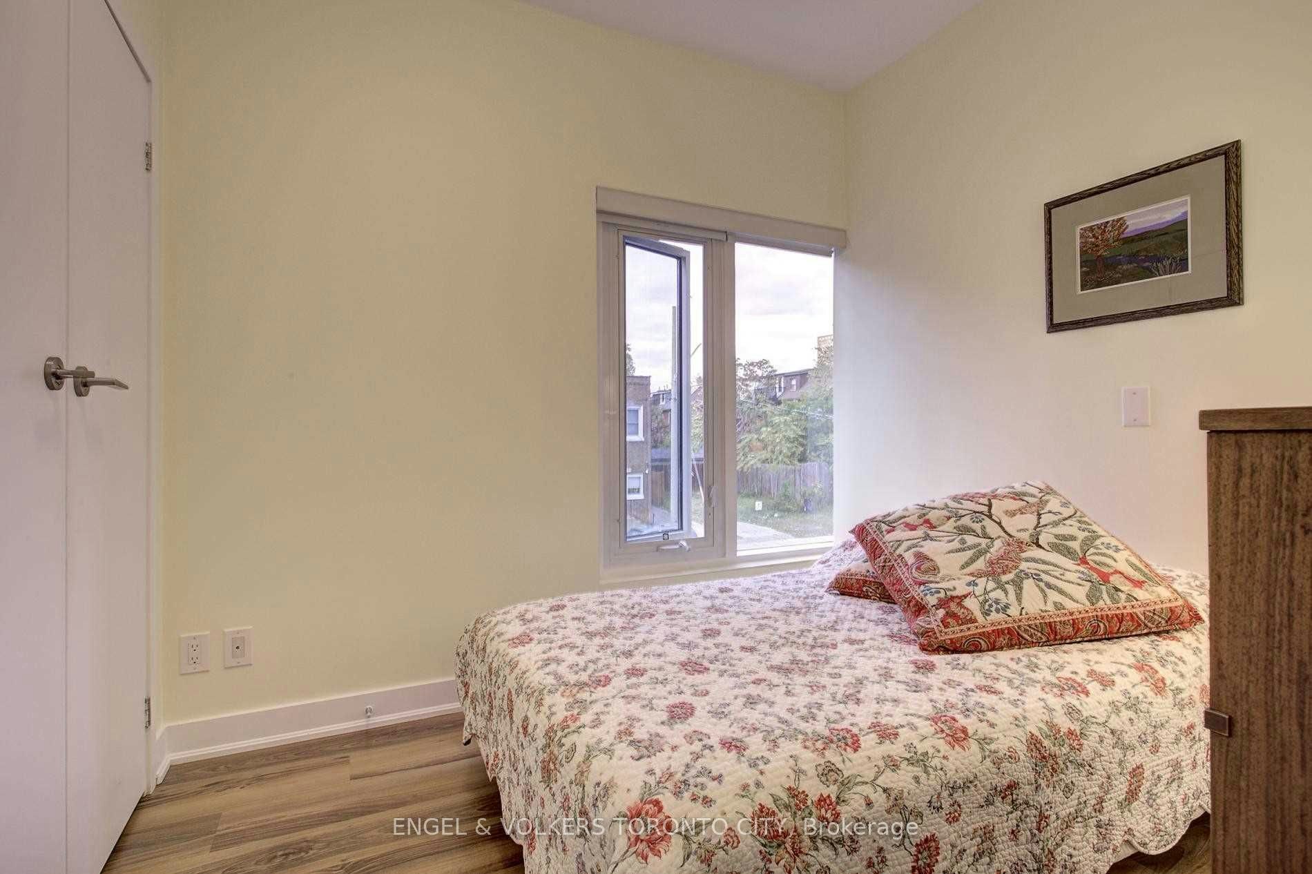 202-25 Ritchie Avenue, Toronto, ON, M6R 2J6 - 17