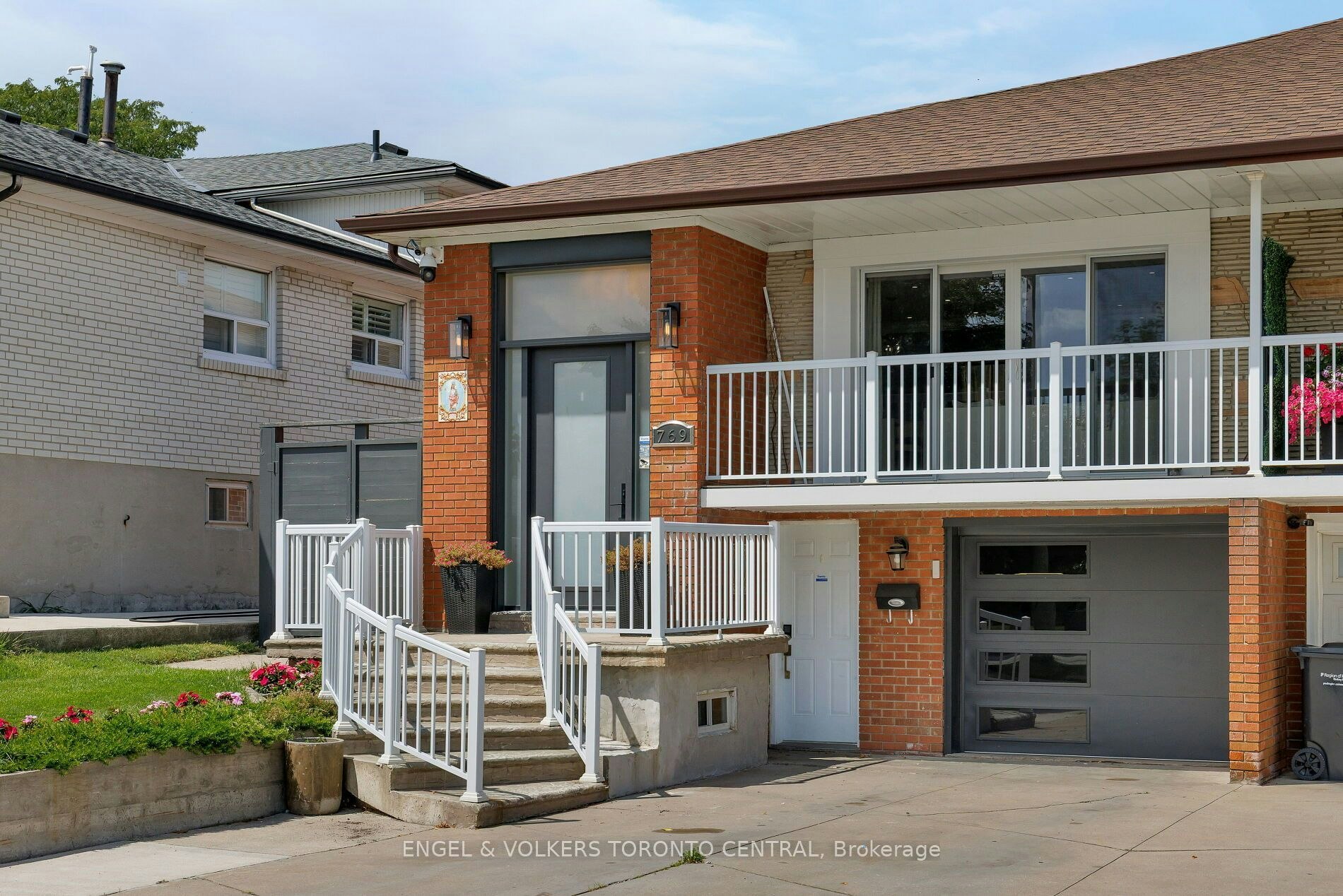 769 Annamore Road, Mississauga, ON, L4Y 2V6