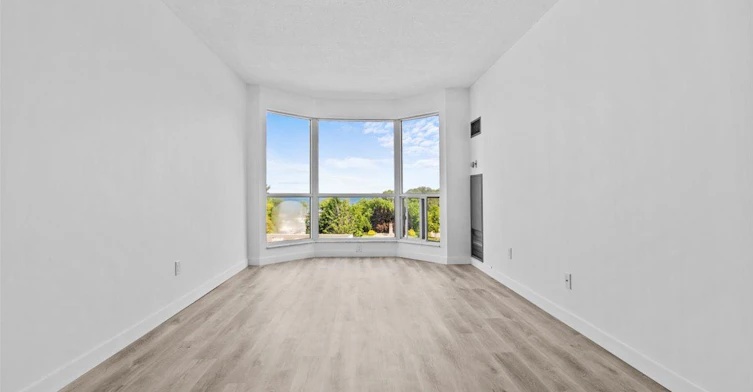 511-2511 Lakeshore Road W, Oakville, ON, L6L 6L9 - 11