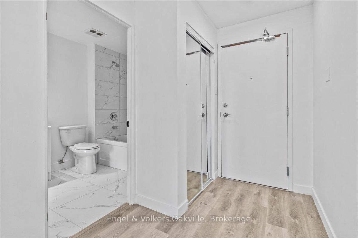 511-2511 Lakeshore Road W, Oakville, ON, L6L 6L9 - 14