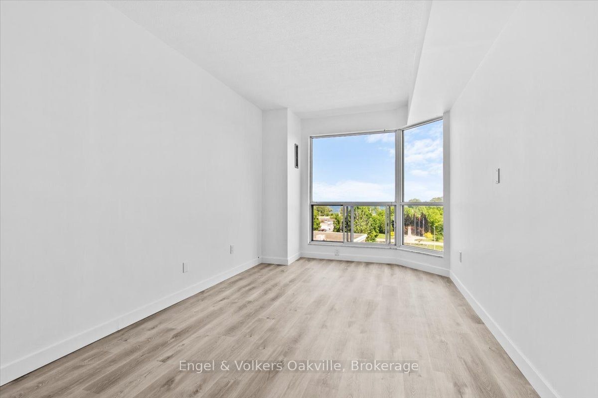 511-2511 Lakeshore Road W, Oakville, ON, L6L 6L9 - 19