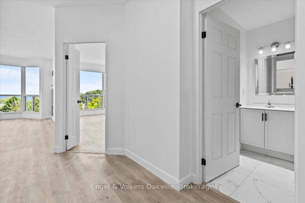 511-2511 Lakeshore Road W, Oakville, ON, L6L 6L9 - 3