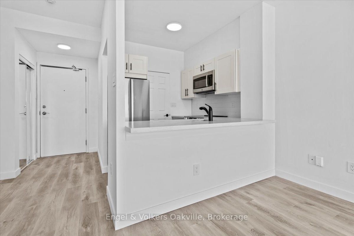 511-2511 Lakeshore Road W, Oakville, ON, L6L 6L9 - 8