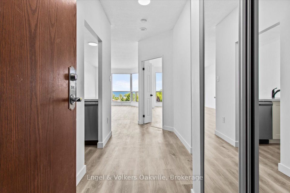 511-2511 Lakeshore Road W, Oakville, ON, L6L 6L9 - 2