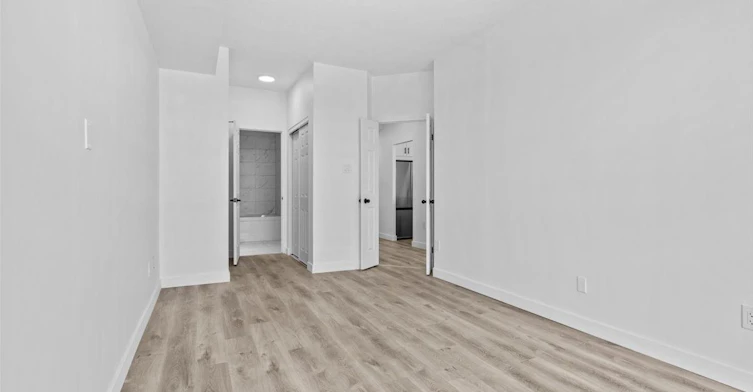 511-2511 Lakeshore Road W, Oakville, ON, L6L 6L9 - 20