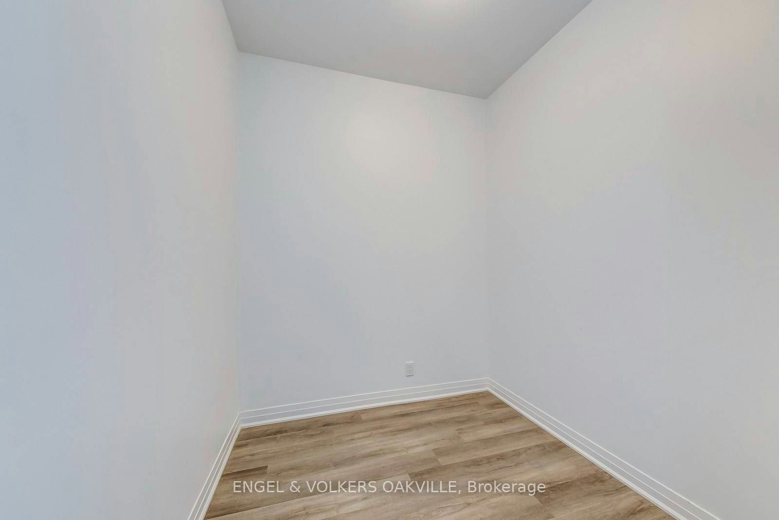 232-102 Grovewood Common, Oakville, ON, L6H 0X2 - 7