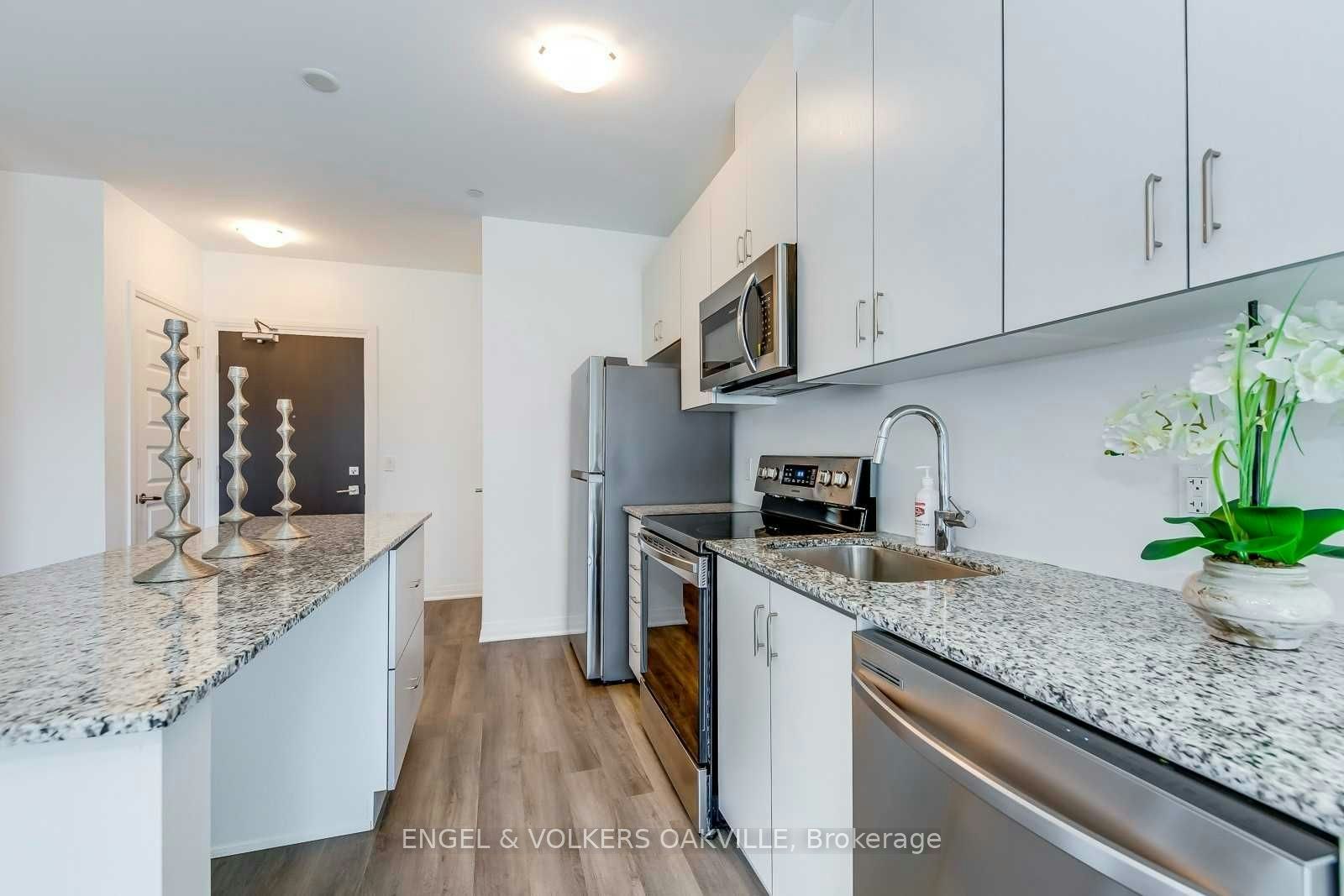 232-102 Grovewood Common, Oakville, ON, L6H 0X2 - 6