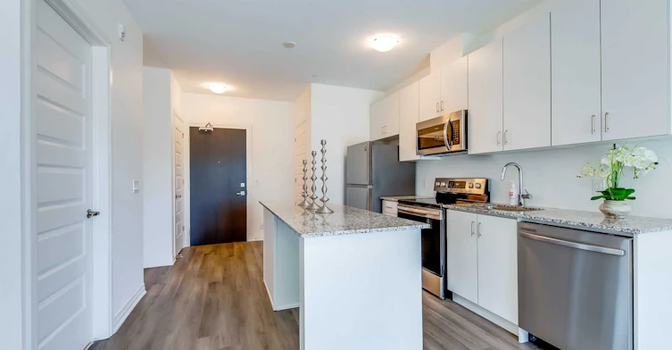 232-102 Grovewood Common, Oakville, ON, L6H 0X2 - 4