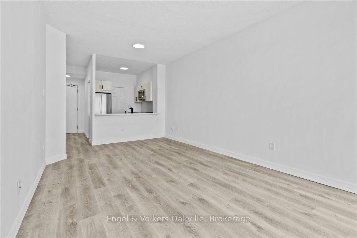 511-2511 Lakeshore Road W, Oakville, ON, L6L 6L9 - 13