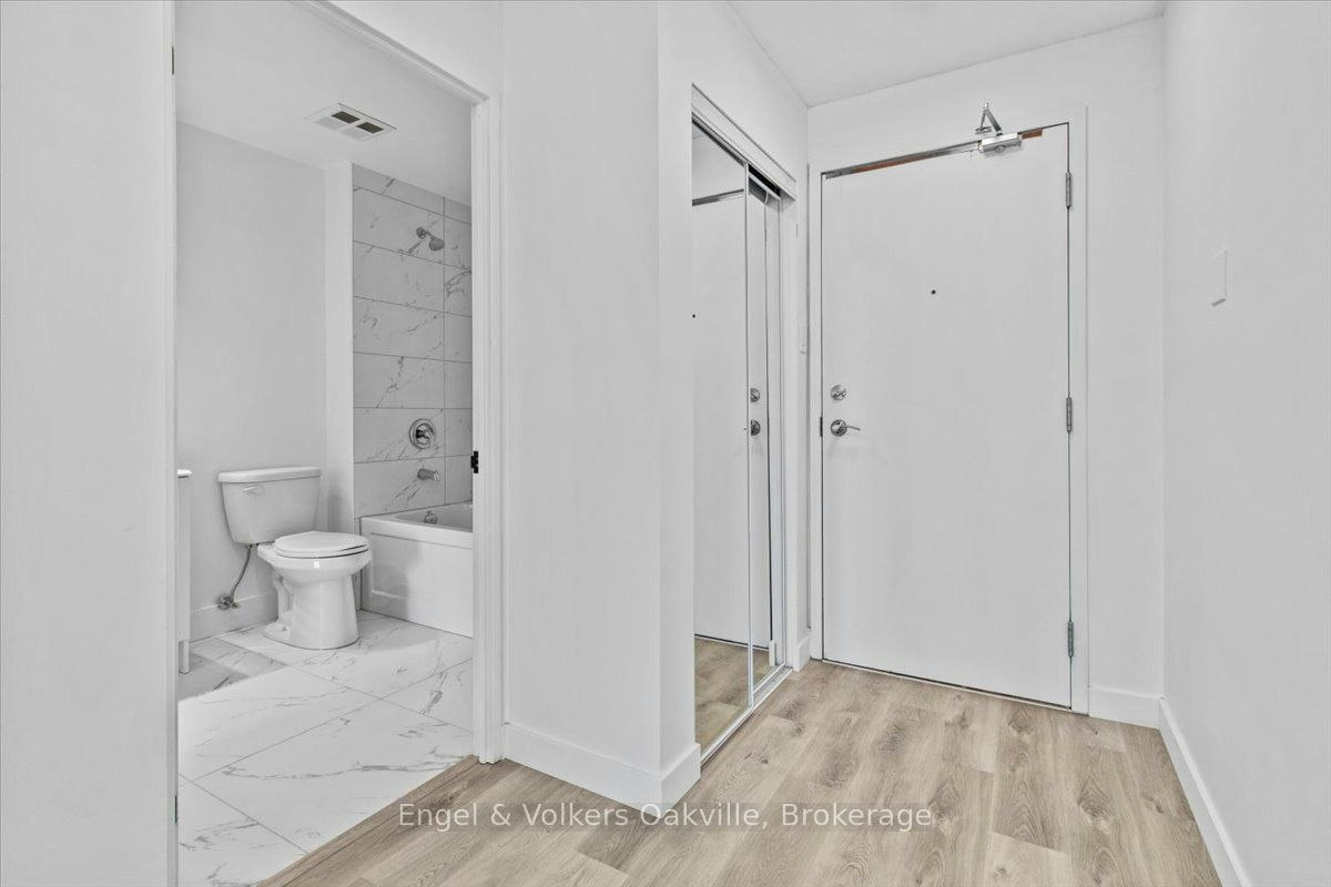 511-2511 Lakeshore Road W, Oakville, ON, L6L 6L9 - 14