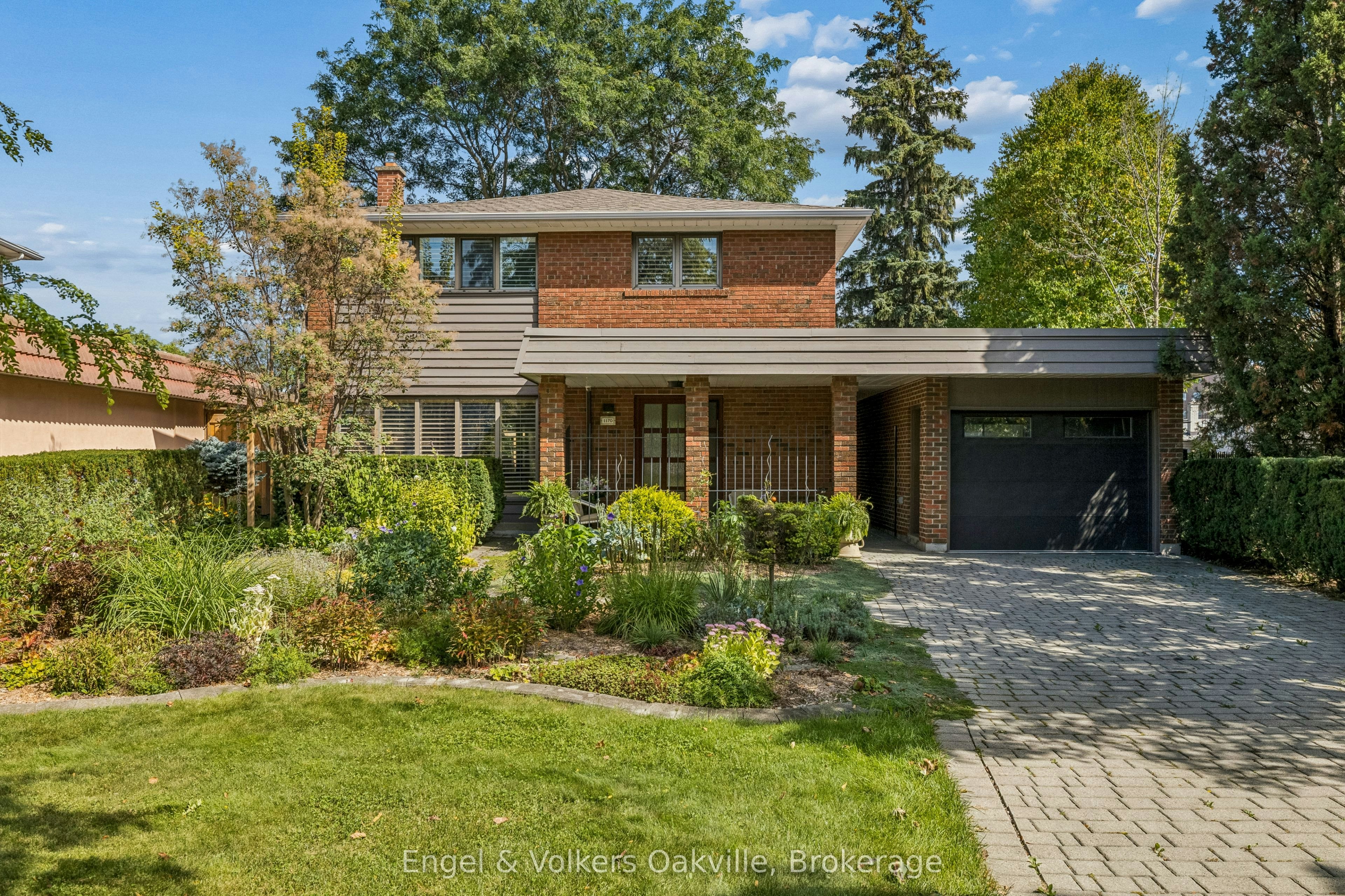 1170 Conyers Crescent, Mississauga, ON, L5C 1K1