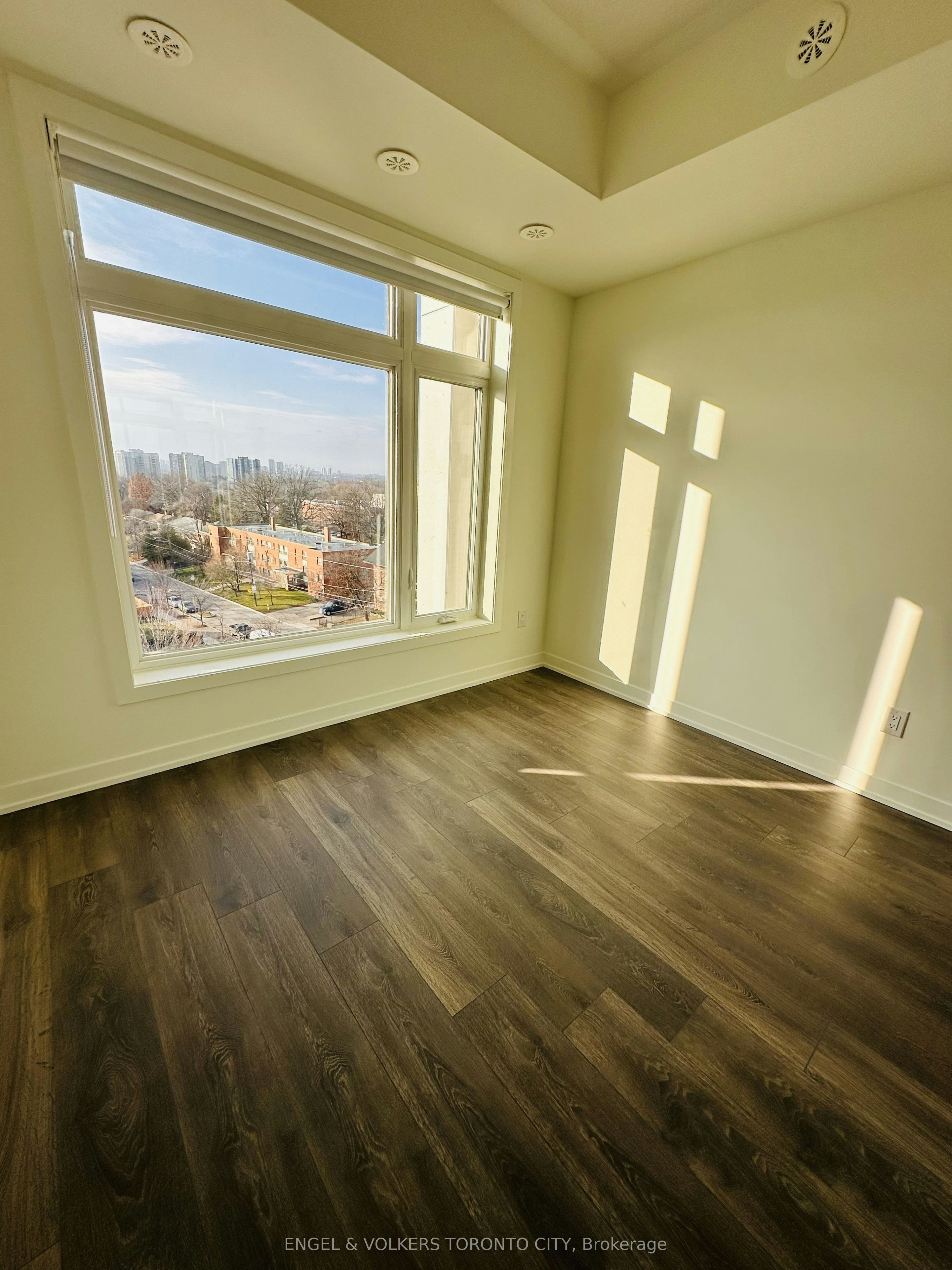 604-165 Canon Jackson Drive, Toronto, ON, M6M 0C4 - 9