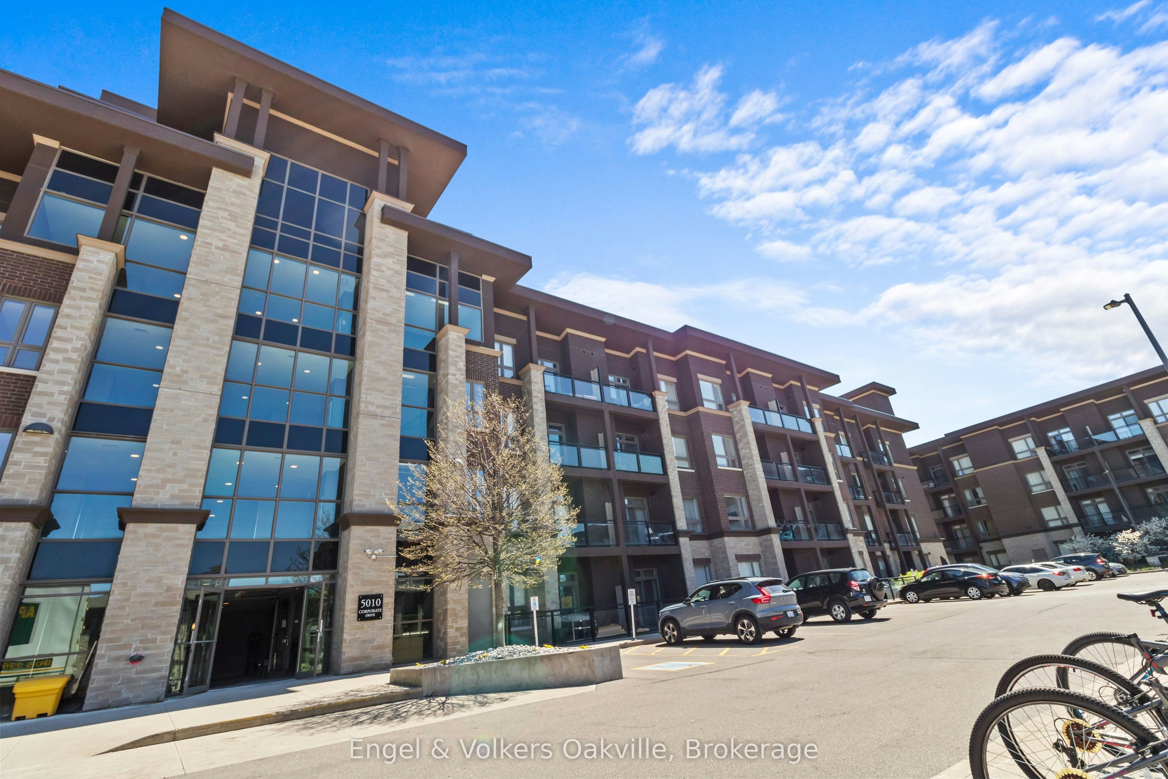 135-5010 Corporate Drive, Burlington, ON, L7L 0H6